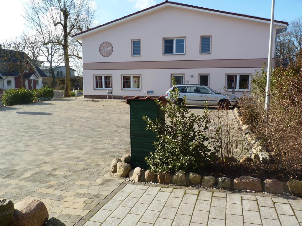 Cafe Und Pension Blohm Greifswald Exterior photo