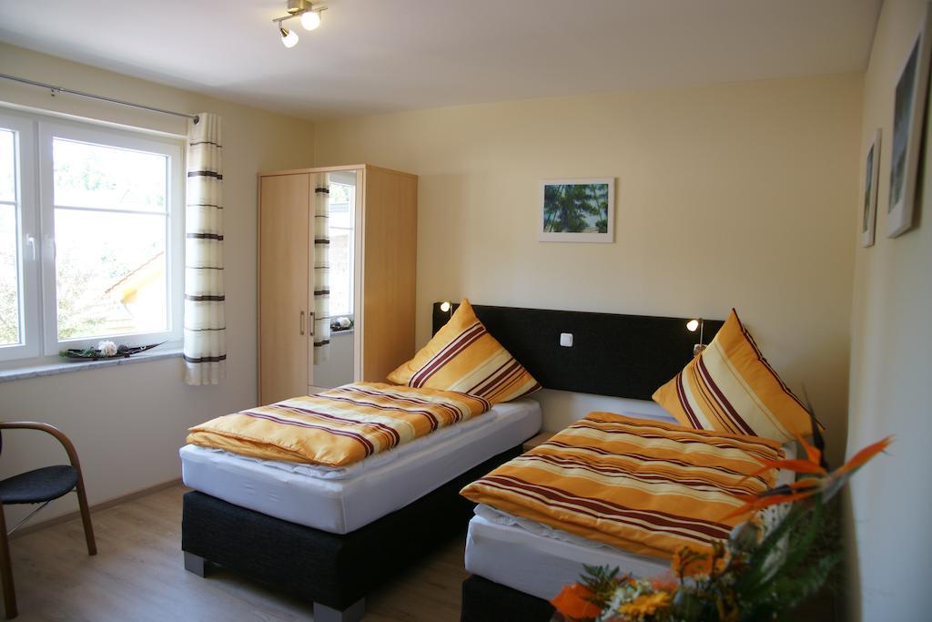 Cafe Und Pension Blohm Greifswald Room photo