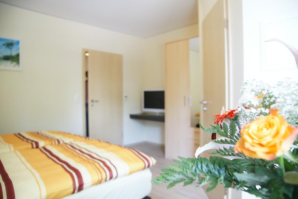 Cafe Und Pension Blohm Greifswald Room photo