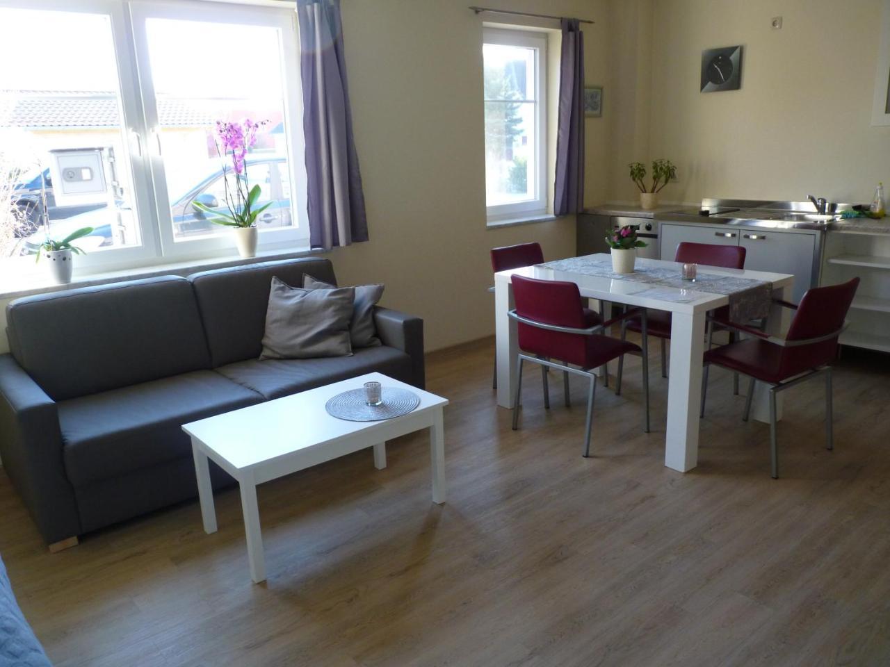 Cafe Und Pension Blohm Greifswald Exterior photo